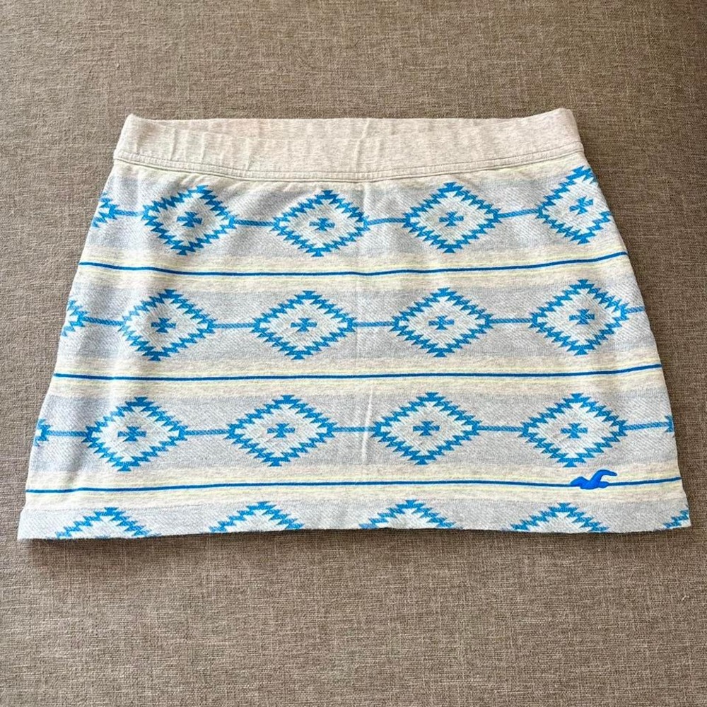 Hollister Aztec Print Mini Skirt‎ (M)